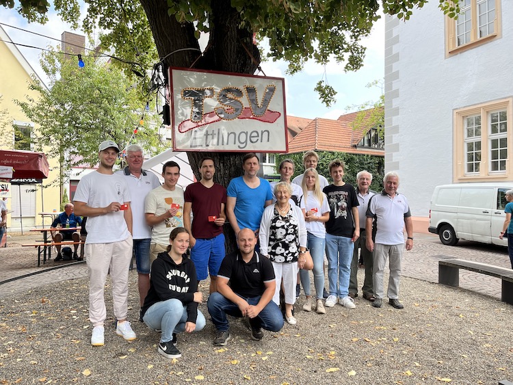 Langjährige Vereinsmitglieder werden beim Marktfest geehrt