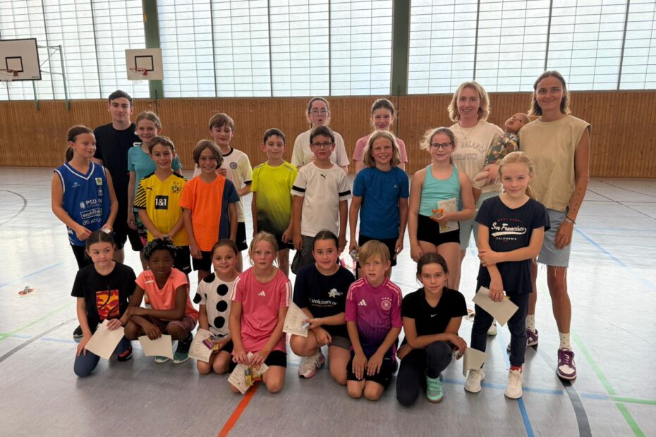 Kinder beim Ferienpass-Angebot des TSV Ettlingen